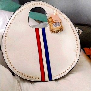 Alyssa Milan purse